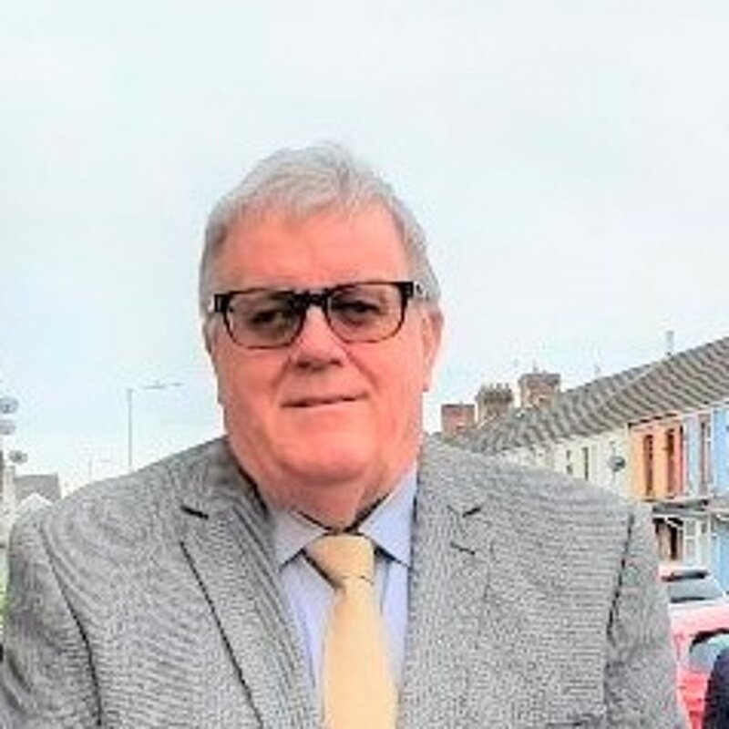 Profile Picture of Chris Holley
